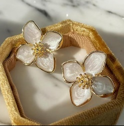 Lucky Bloom Earring