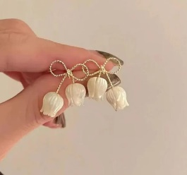 Delicate Petal Earring
