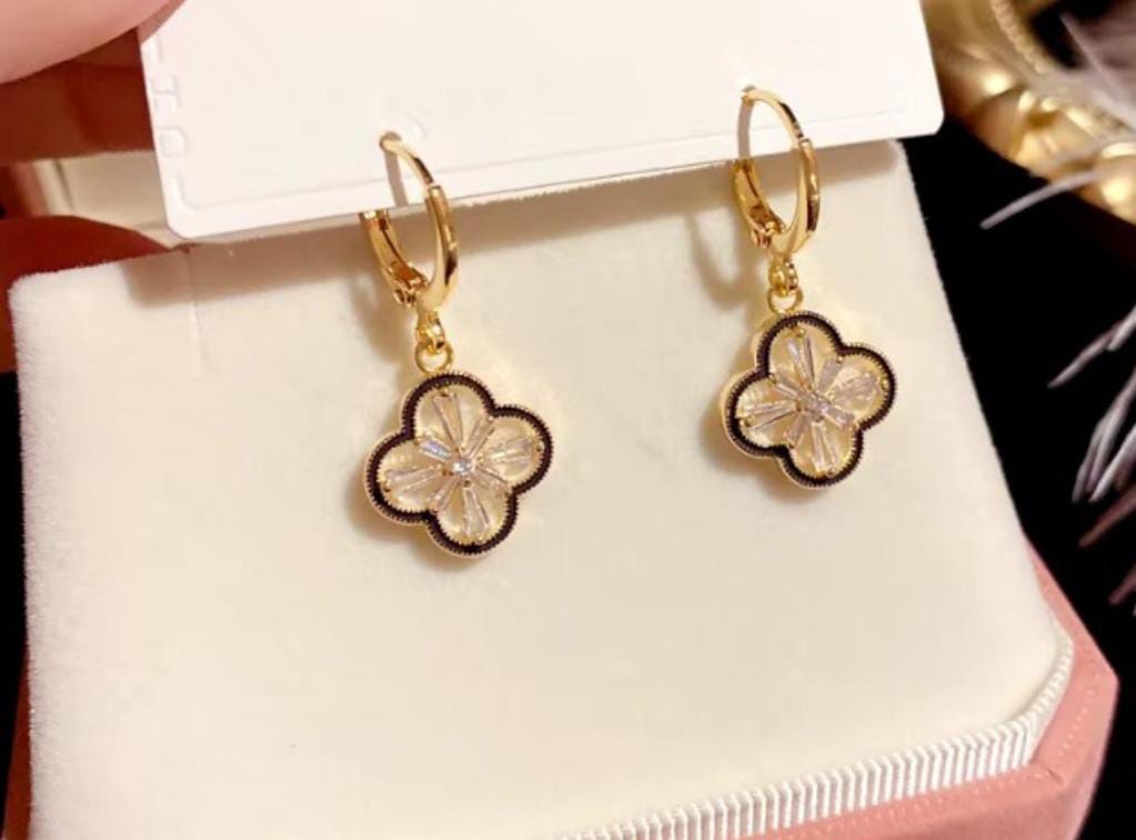Two Sided Clover Earring